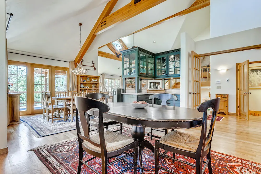 555 Wooden Canoe Dillon CO-013-012-Breakfast Area-MLS_Size